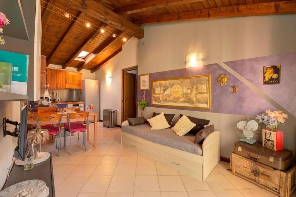 Casa Vacanza Angolo Della Corte Appartement Como Buitenkant foto